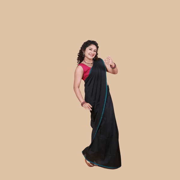 Yamini Pure Cotton Saree with Silver Pallu and Contrast Border - Kaithari Nesavu Sarees