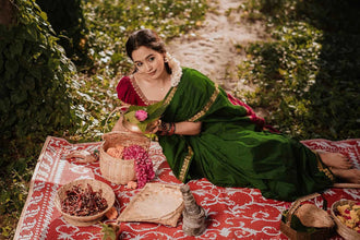 Bottle Green Madhavi Semi Handloom Saree crafted with Premium Cotton, detailed with Gold Zari and Rich Pallu, comes with Running Blouse – Kaithari Nesavu.