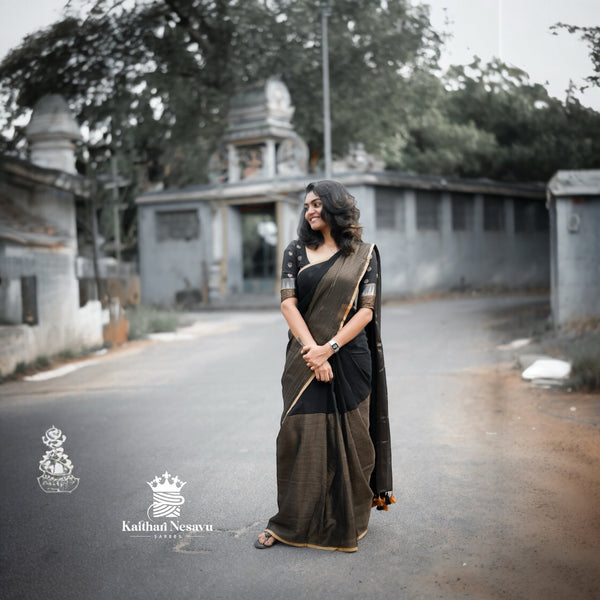 Pure Mul Cotton Half and Half Saree – Plain & Golden Stripe | Light Weight | No Blouse | Handloom Look