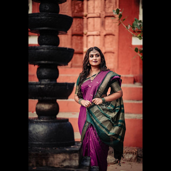 Sundari Gold Zari Semi Handloom Cotton Saree: Tradition Refined - Kaithari Nesavu Sarees