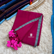 Shop Dark Rani pink Mul Cotton Kaithari Nesavu Saree – Stylish and Light Cotton Saree for just Rs.950. Mul Cotton by Kaithari Nesavu for Summer.