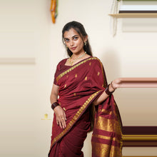 Madhavi Semi Handloom Saree : Gold and Cotton Perfection