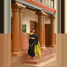 Madhavi Semi Handloom Saree : Gold and Cotton Perfection