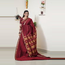 Madhavi Semi Handloom Saree : Gold and Cotton Perfection
