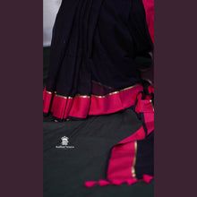 Mul Cotton Saree with Golden Lines – Festive Collection