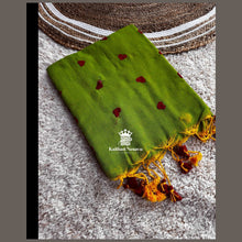💖 Mul Cotton Elegance: Contrast Heart Thread Butta Sarees 💖